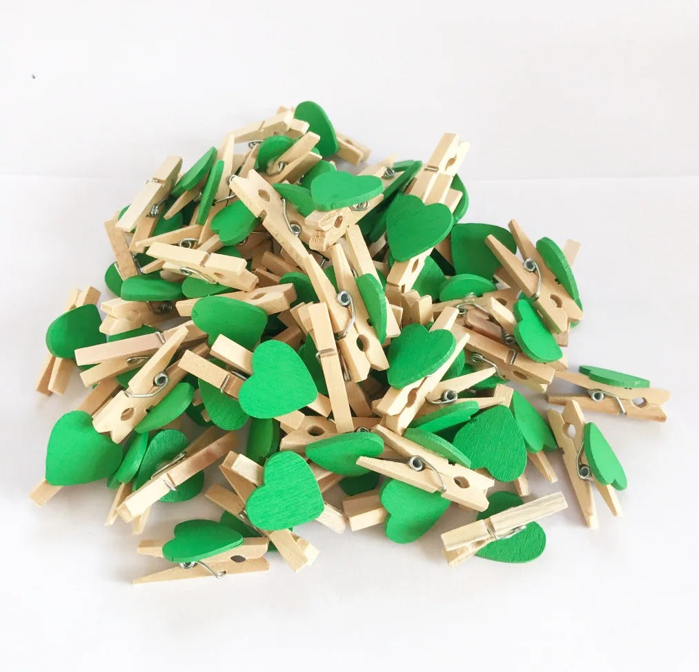 50 pcs Heart-shaped wooden clips