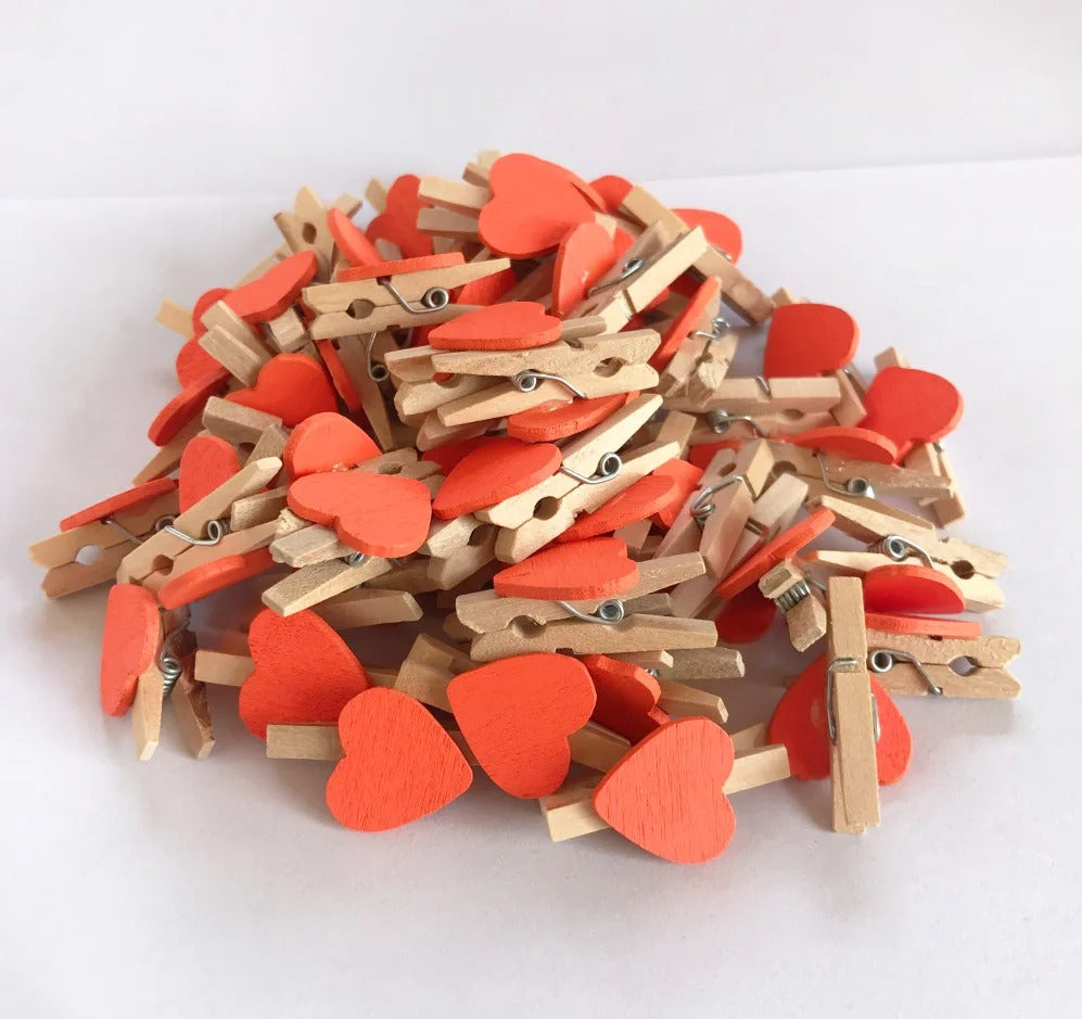 50 pcs Heart-shaped wooden clips